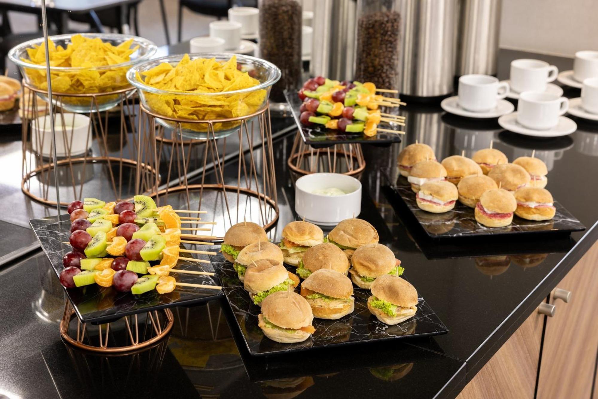Express - By Ihg Hotel 4*