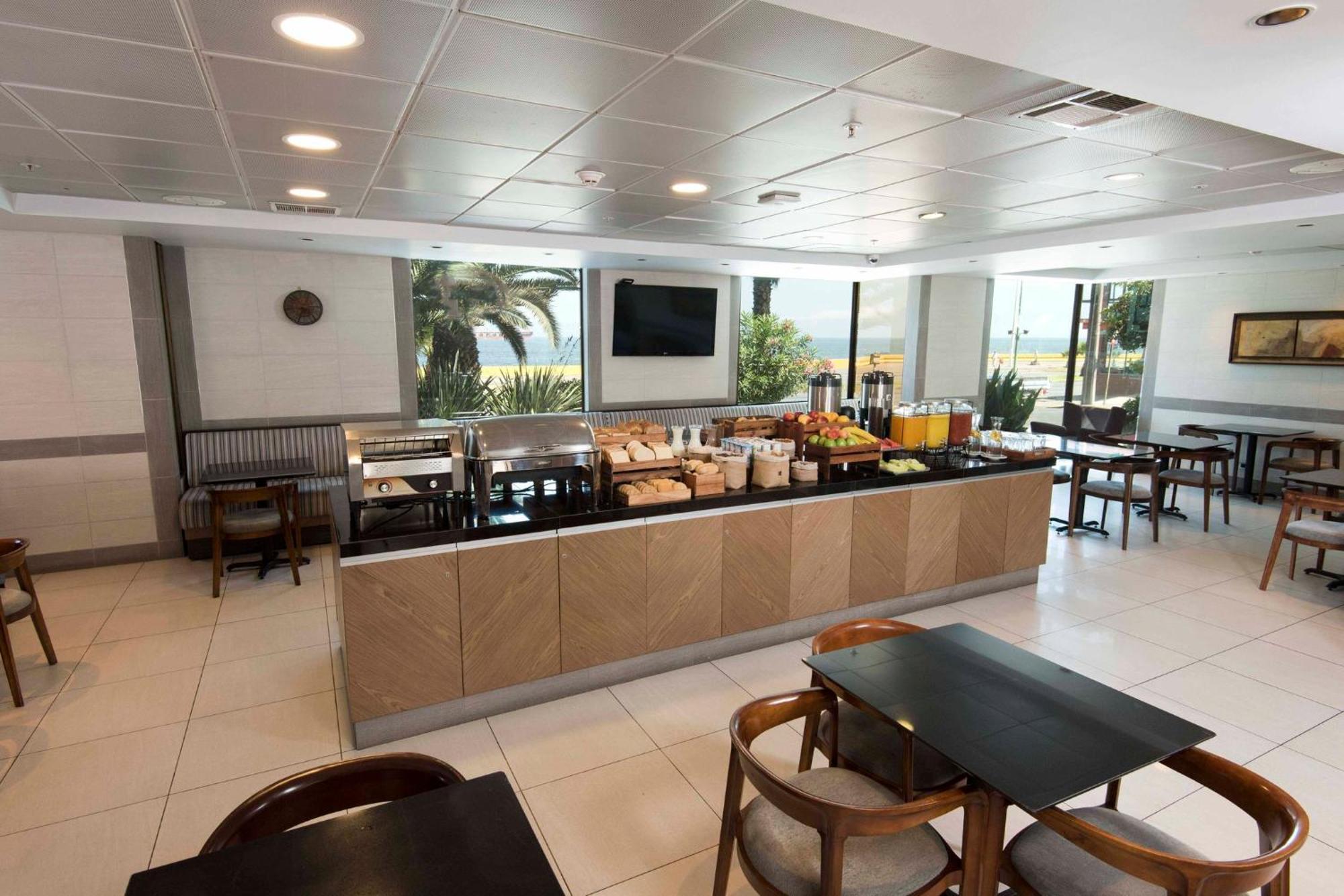 Express - By Ihg Hotel 4*